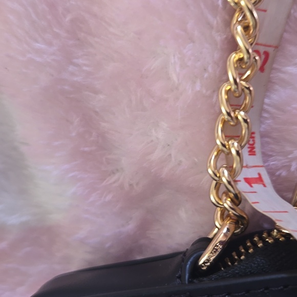 NWT Coach Black Card Holder with Gold Chain - Picture 11 of 11